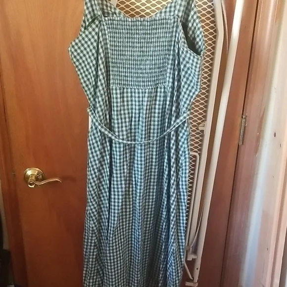 Free Assembly Women's Midi Sundress with Tie Belt - Picture 5 of 5